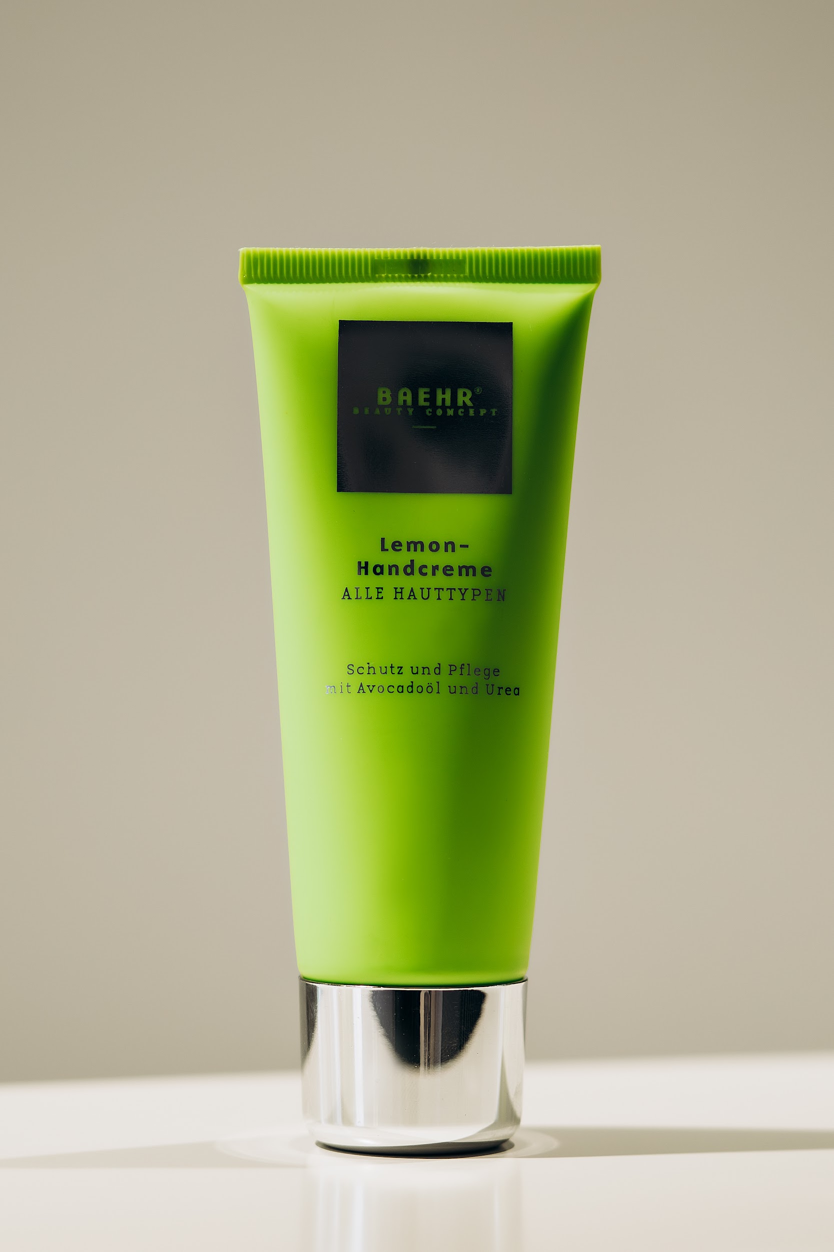 Крем для рук з лимоном, олією авокадо та сечовиною BAEHR Lemon Handcreme 75 ml